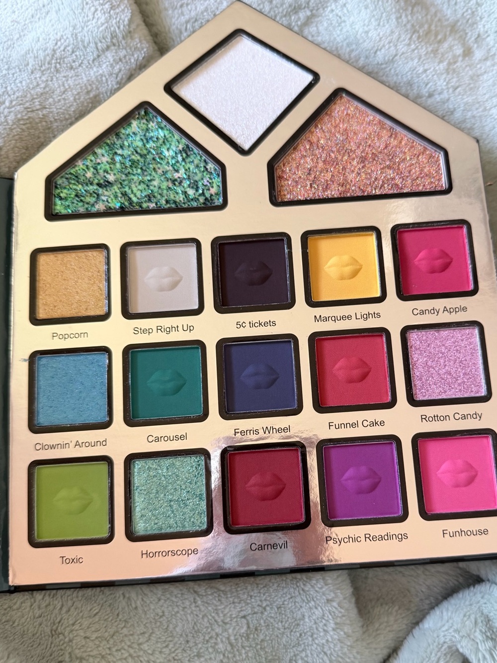 NWT Spoiled Cosmetics Carrousel of Curses Eyeshadow Palette
